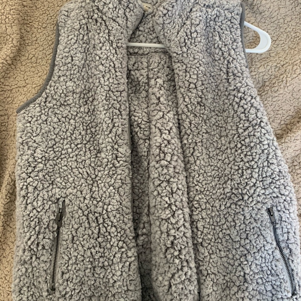 cute grey and white Sherpa vest!